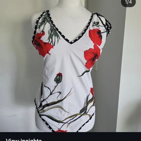 Floral V-Neck Women's Top - Picture 1 of 4